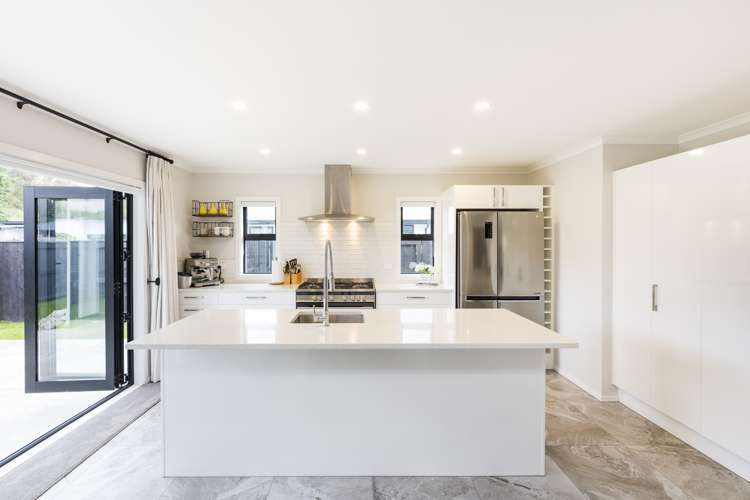 1 Serenity Crescent Kelvin Grove_10