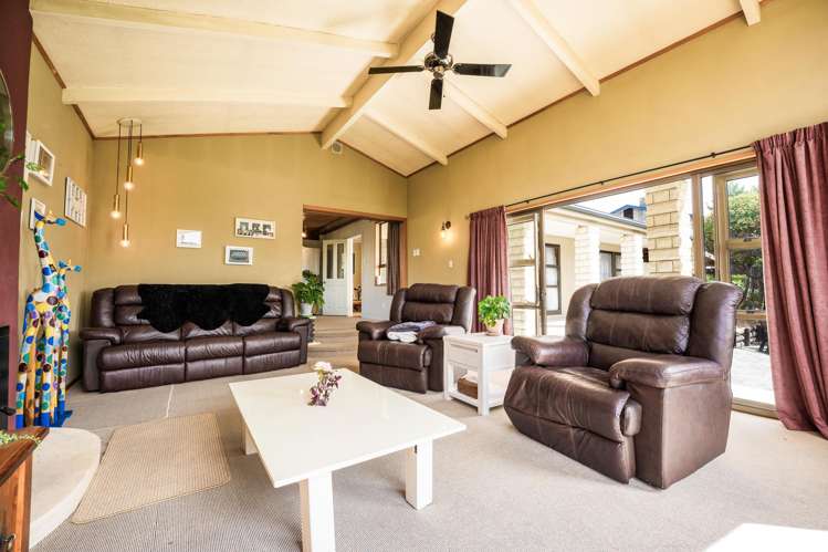 56 Benmore Street Glenwood_3