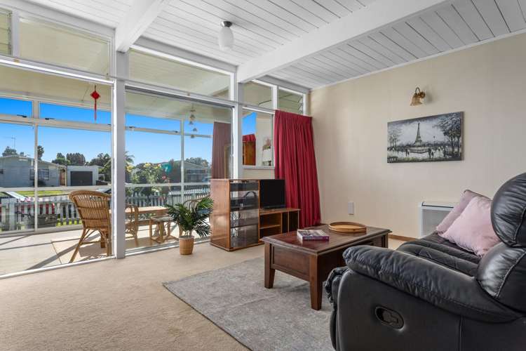 1/8 Peter Snell Street_5