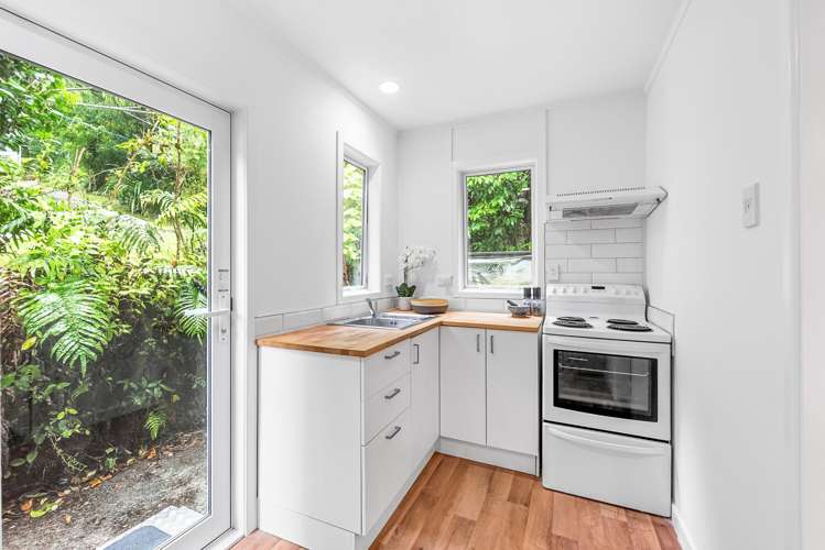 15 Elmslie Road Pinehaven_15