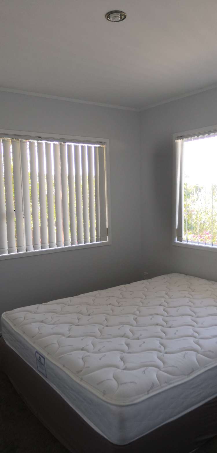 2/401 East Coast Road Mairangi Bay_17