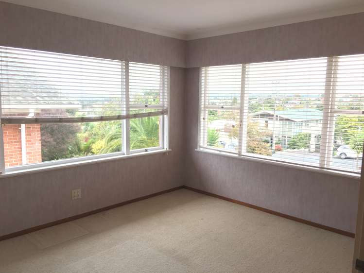 18 Jaemont Avenue Te Atatu South_12