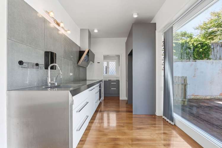 4 Woodford Road Mt Eden_15