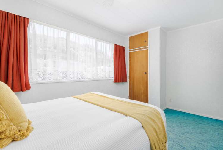 7 Rembrandt Avenue Tawa_13