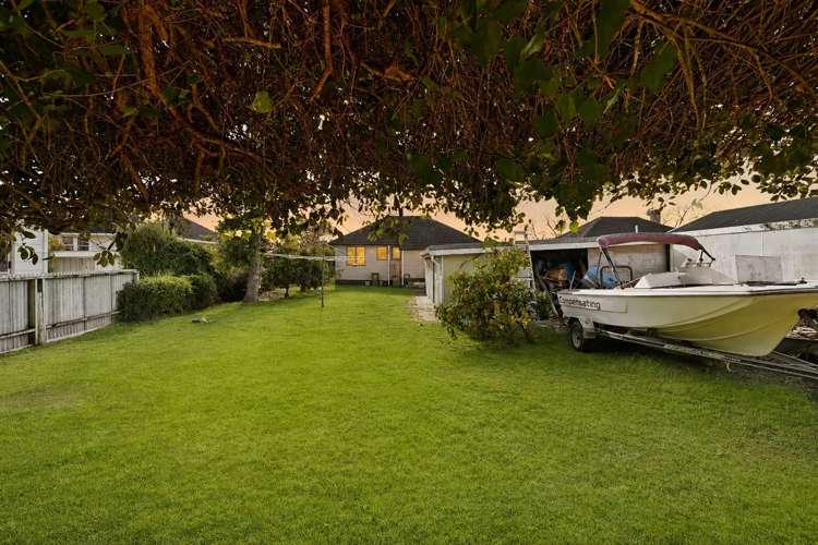 6 Sare Crescent Fairfield_14