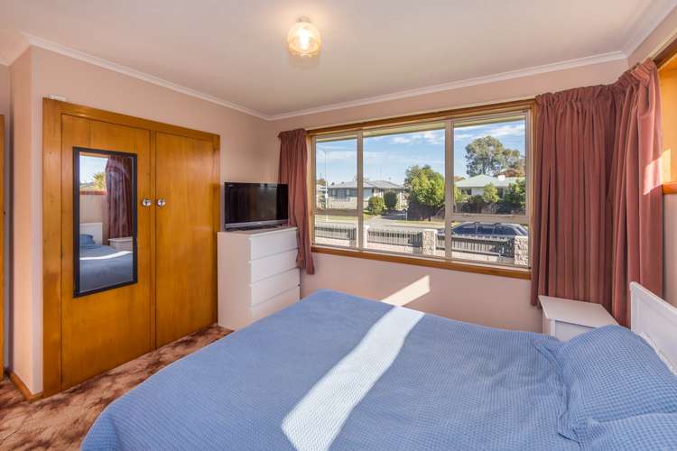 37 Oriana Crescent Hornby_9