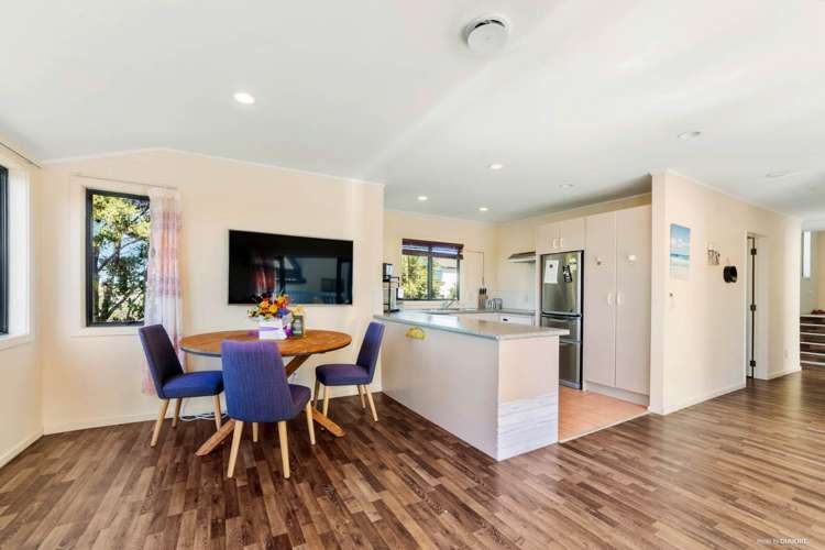 2/92d Manuka Road Glenfield_2