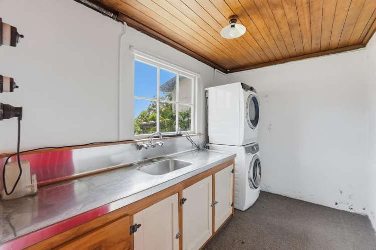 6 Ridge Lane New Plymouth_21