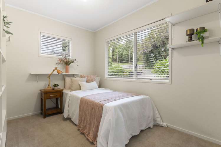 982 Beach Road Torbay_10