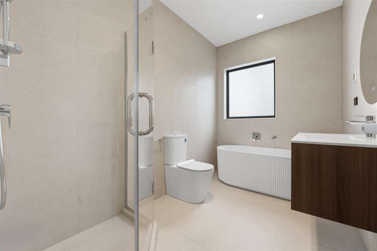 8 Whale Bay Rise Gulf Harbour_13