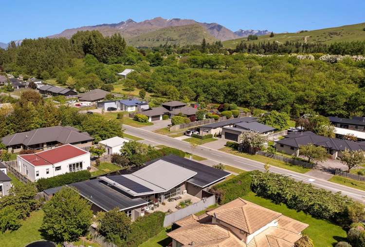 52 Sylvan Street Lake Hayes Estate_2