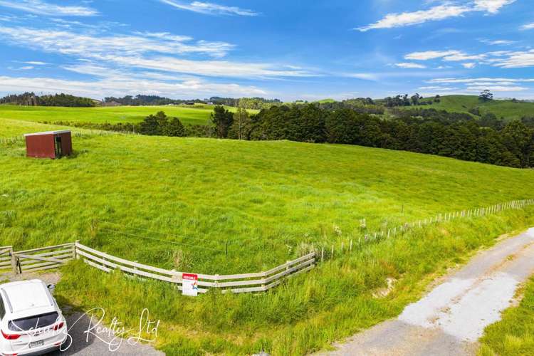 523B Golden Stairs Road Maungaturoto_4