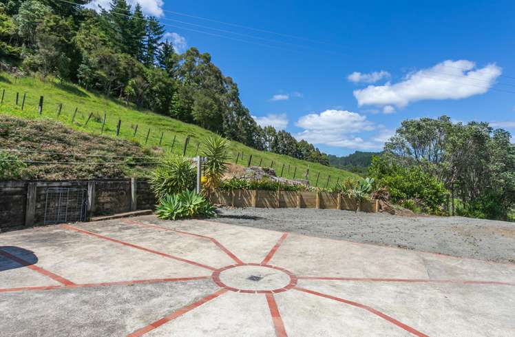 37 Kapowai Road Coroglen_41