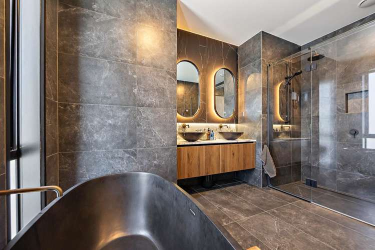 40 Diamond Lane Riverhead_39