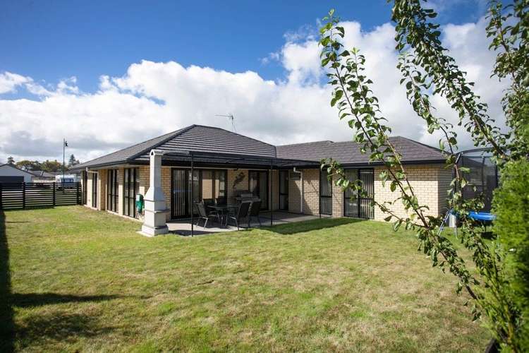 51 West Thompson Street Leamington_16