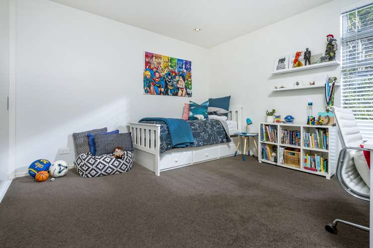 63 Beach Road Castor Bay_25