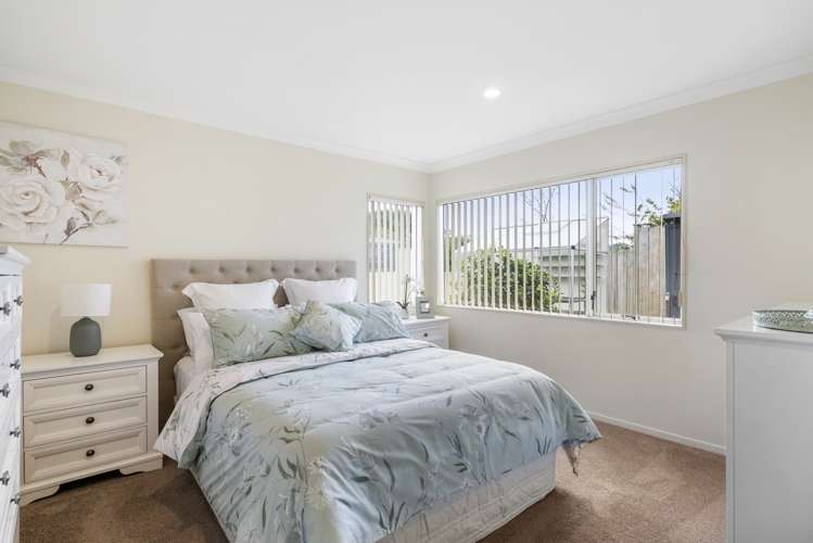 2 Columbia Crescent Beachlands_19