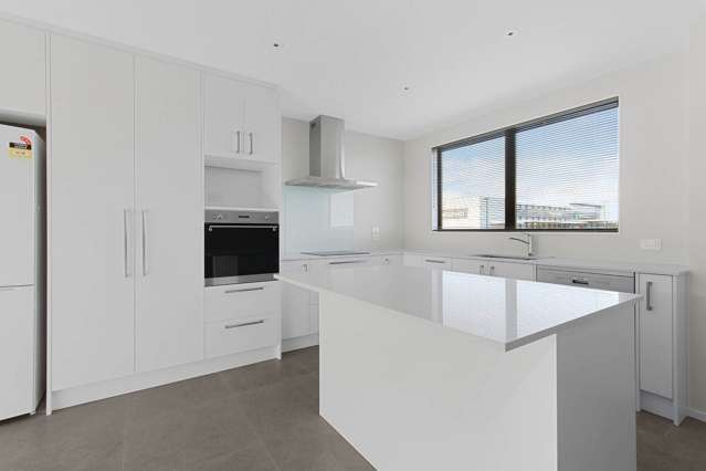 Affordable Luxury in the heart of Hobsonville