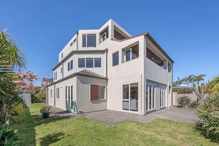 8 Devon Road Bucklands Beach_23