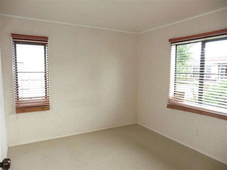 806 Gordon Road 10495_4