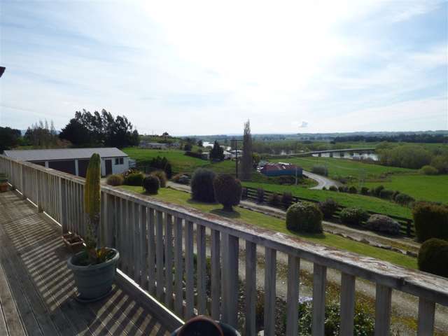 27 Dunlop Road Clinton and Surrounds_1