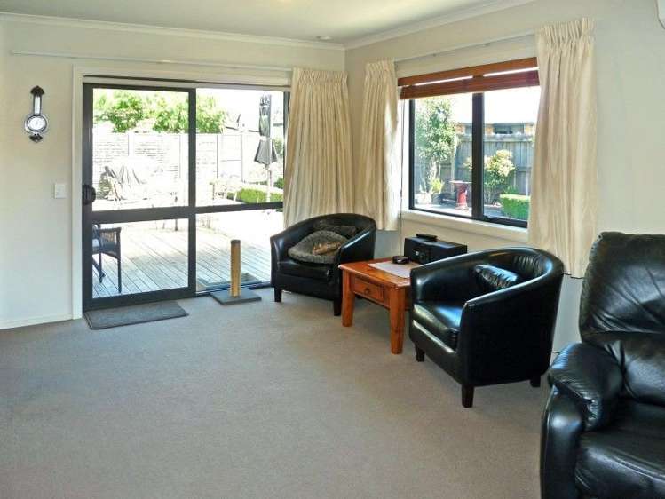 57 Lord Auckland Road Wakefield_4