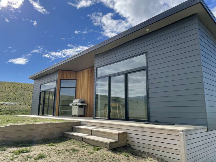 23 Pihoihoi Road Waikerikeri_1