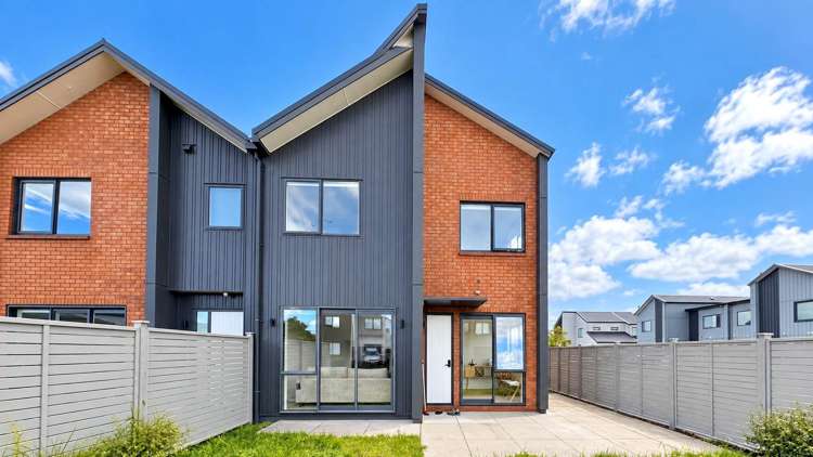 2 Aquamarine Road Rosehill_24