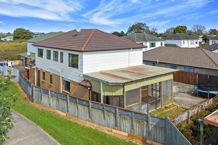 24 Lolim Place Favona_11