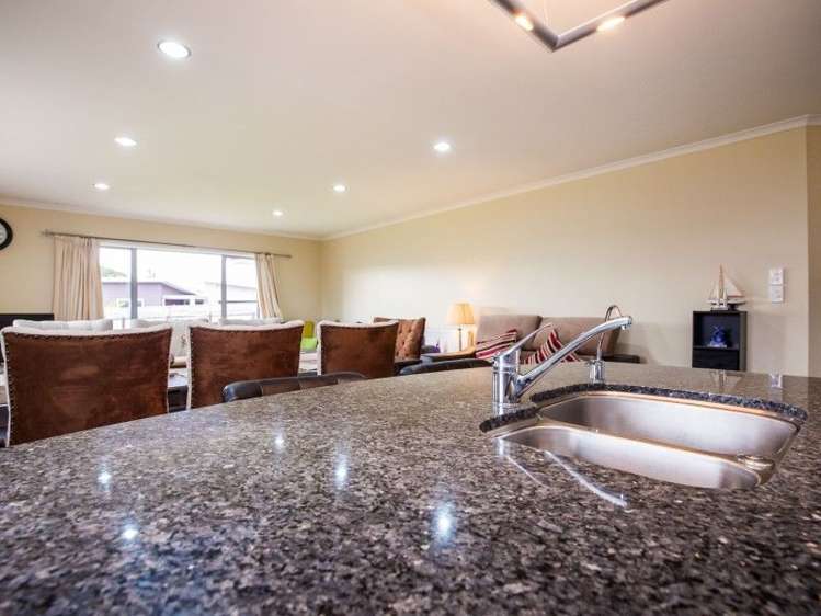 25 Montrose Place Highlands Park_7