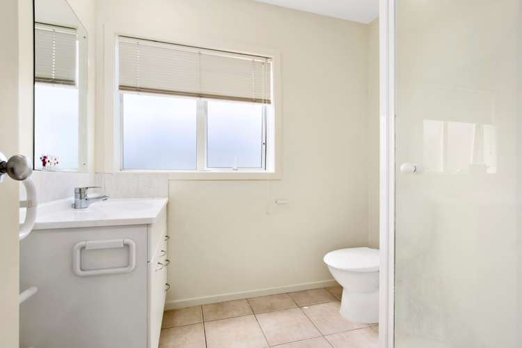 8/78 Fernhill Way Oteha_16