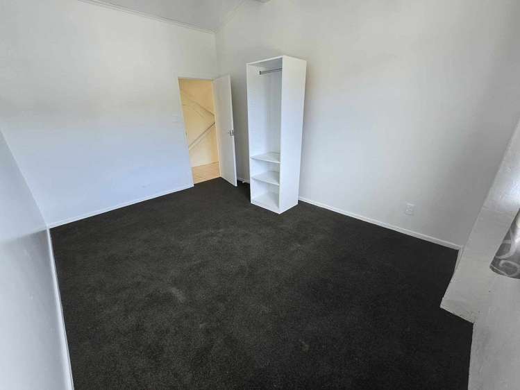 8 Queen Street Wainuiomata_5