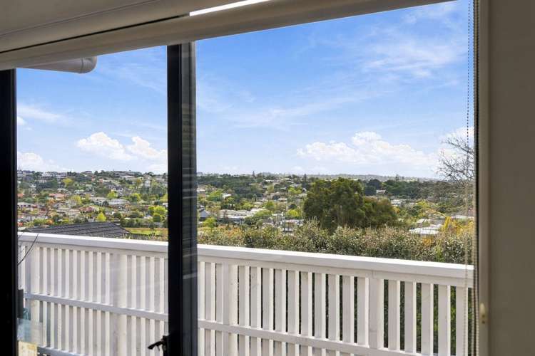 1/96 Alton Avenue Hillcrest_15