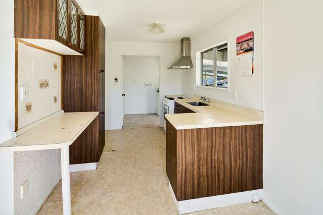 1 Weymouth Grove Wainuiomata_3