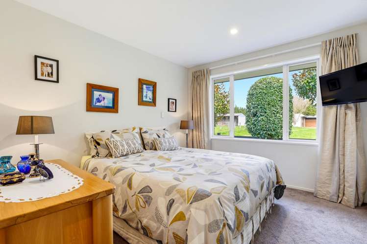 515 Bealey Road Charing Cross_32