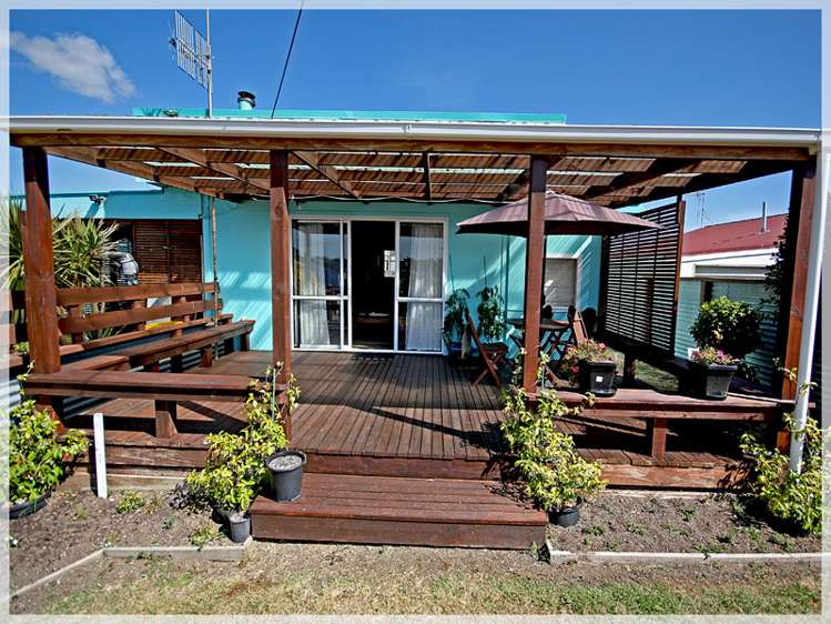 22 Andresen Street Foxton Beach_3