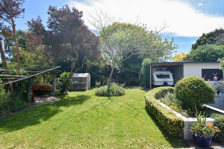 12 Deller Drive Carterton_16