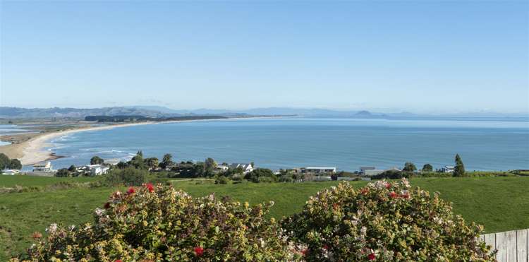 26 Arawa Avenue Maketu_0