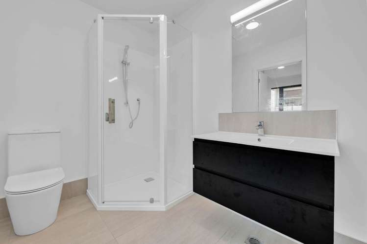 22/11 Carlos Drive Flat Bush_16