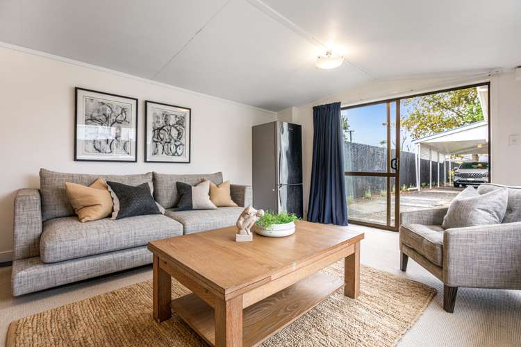 33 Muir Avenue Mangere Bridge_18