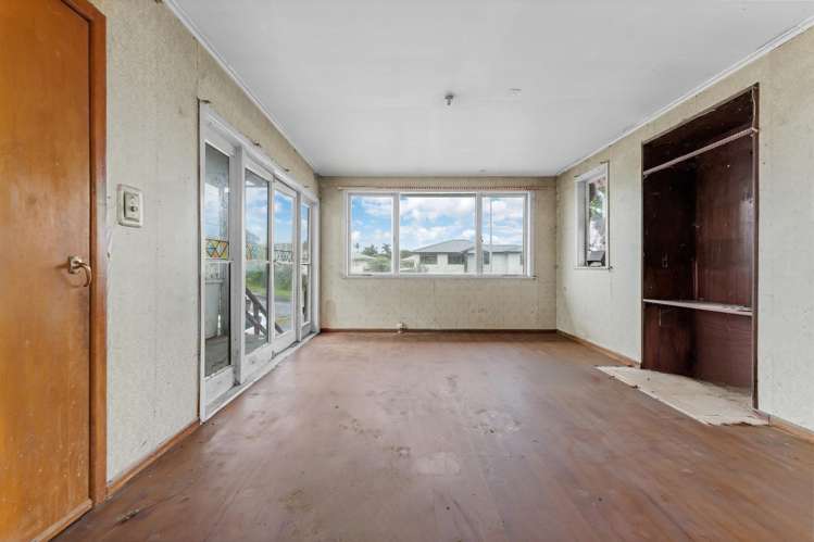 12 Ozich Avenue Te Atatu South_4