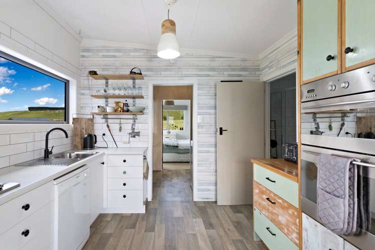 31 Violet Street Riverton_13