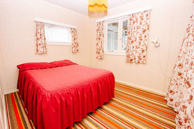 35 West Crescent Te Puru_25