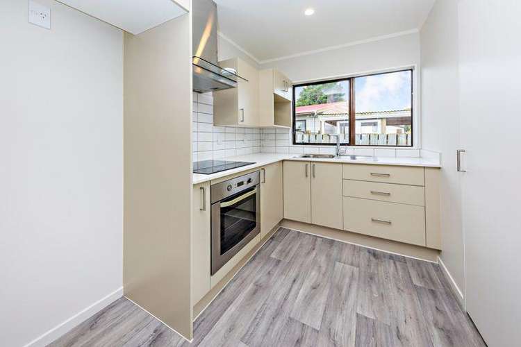 1/6 Hatherley Place Clendon Park_16