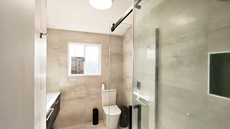 5 Sispara Place Beach Haven_17