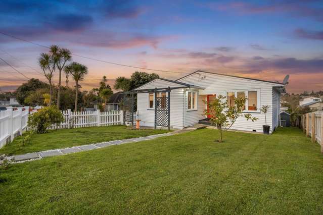 1/4 Ambler Avenue Glen Eden_2