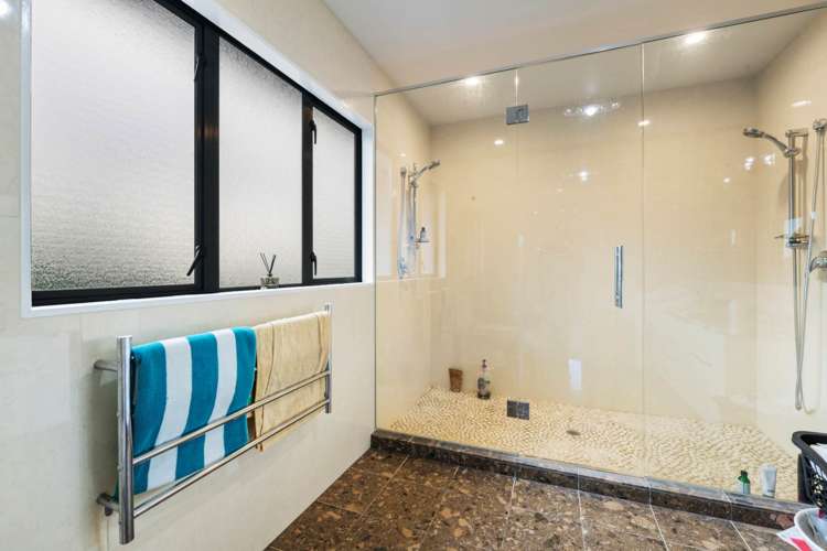 877 Weranui Road Wainui_13