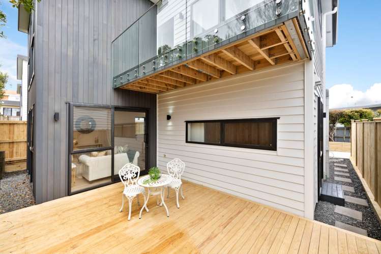 21c Montgomery Avenue Belmont_17