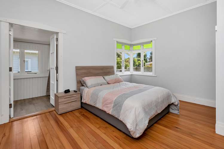 2 Taylor Road Kamo_10