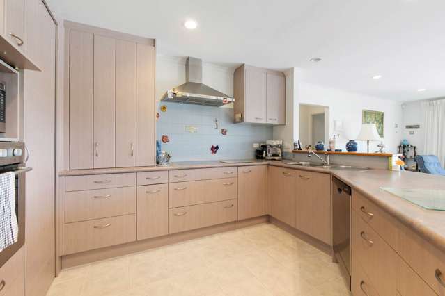 68 Rivervale Grove Stanmore Bay_3